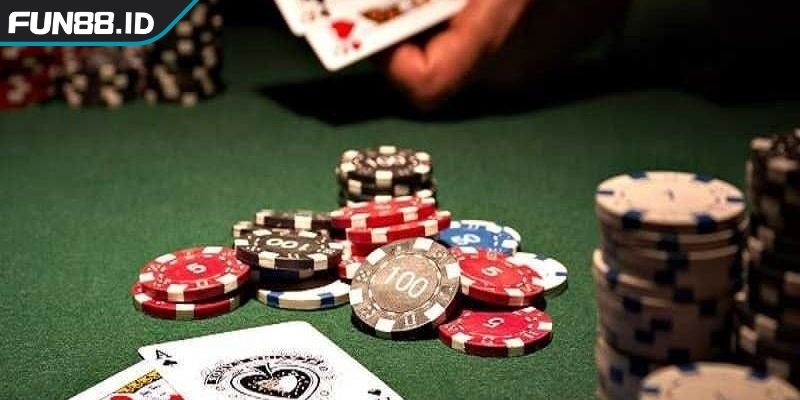 Rejam Poker Là Gì Thấu hiểu Chiến Thuật Bluff Cao Cấp 2 Stack size và cấu trúc bàn chơi
